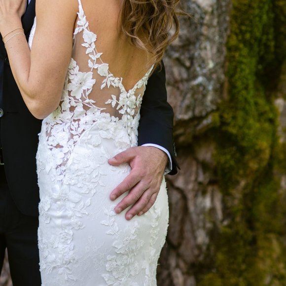 Enzoani Love Alara Fit and Flare Wedding Dress - Picture 8 of 11